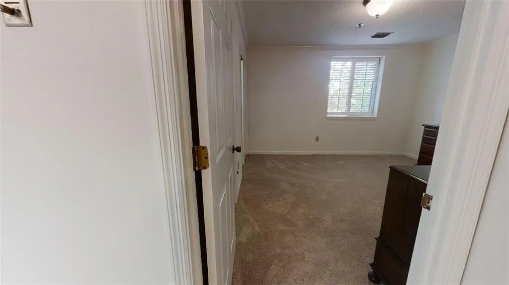 300 Johnson Ferry Road Ne Unit A308, Sandy Springs, Georgia 30328, 2 Bedrooms Bedrooms, ,2 BathroomsBathrooms,Residential,Sold,300 Johnson Ferry Road Ne Unit A308,7050178