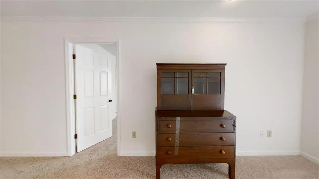 300 Johnson Ferry Road Ne Unit A308, Sandy Springs, Georgia 30328, 2 Bedrooms Bedrooms, ,2 BathroomsBathrooms,Residential,Sold,300 Johnson Ferry Road Ne Unit A308,7050178