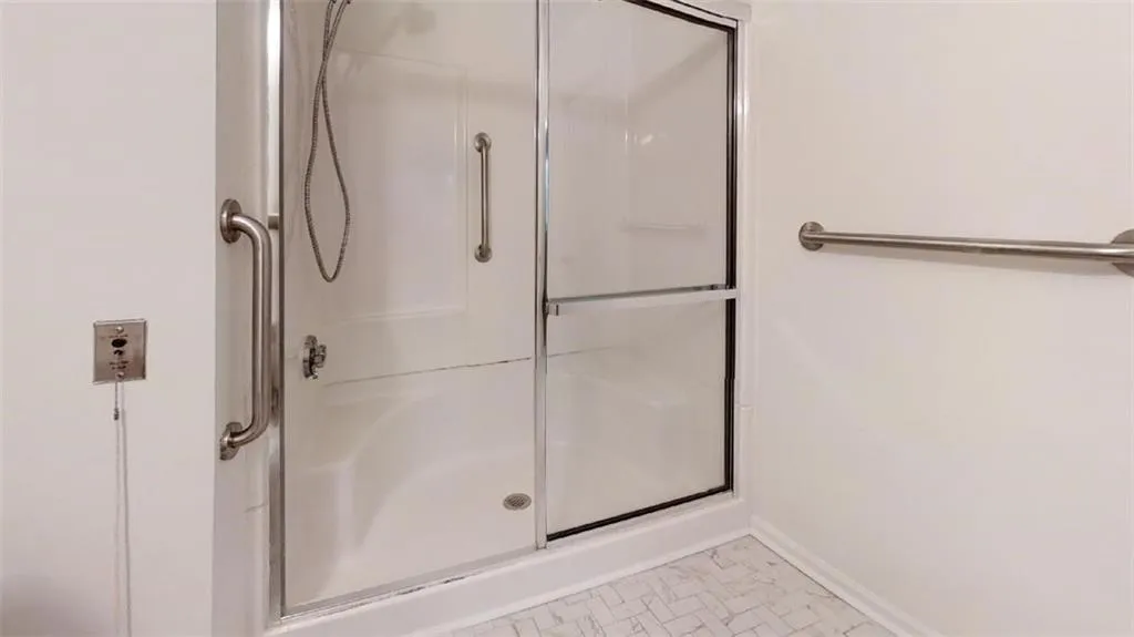 300 Johnson Ferry Road Ne Unit A308, Sandy Springs, Georgia 30328, 2 Bedrooms Bedrooms, ,2 BathroomsBathrooms,Residential,Sold,300 Johnson Ferry Road Ne Unit A308,7050178