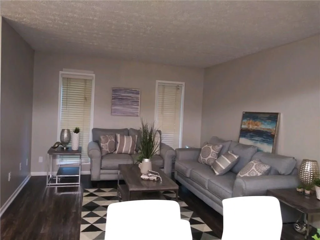 5159 Roswell Road Unit 1, Atlanta, Georgia 30342, 1 Bedroom Bedrooms, ,1 BathroomBathrooms,Residential,Sold,5159 Roswell Road Unit 1,6064971