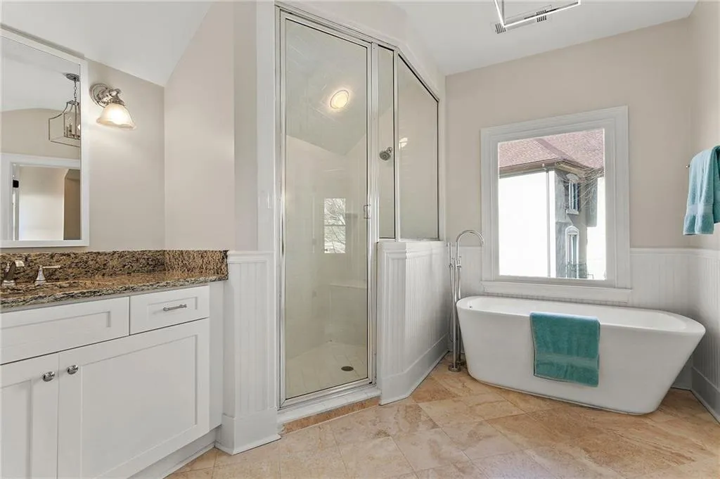 105 Grogans Landing, Sandy Springs, Georgia 30350, 5 Bedrooms Bedrooms, ,4 BathroomsBathrooms,Residential,Sold,105 Grogans Landing,6100063