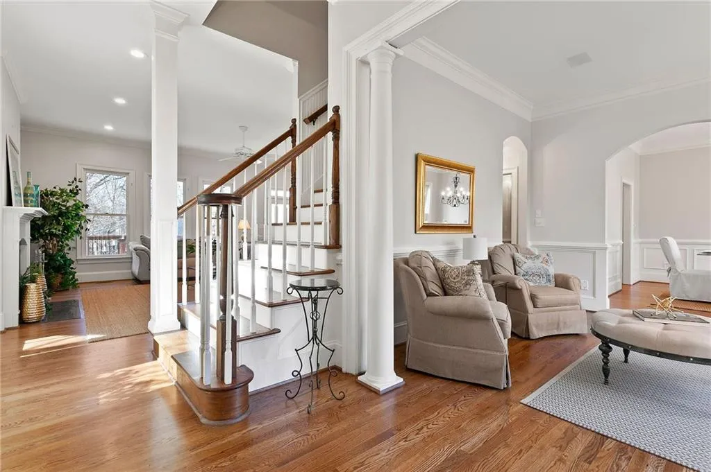 105 Grogans Landing, Sandy Springs, Georgia 30350, 5 Bedrooms Bedrooms, ,4 BathroomsBathrooms,Residential,Sold,105 Grogans Landing,6100063