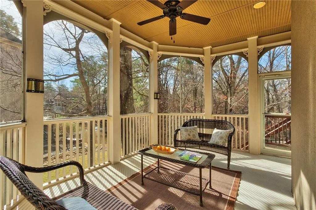 105 Grogans Landing, Sandy Springs, Georgia 30350, 5 Bedrooms Bedrooms, ,4 BathroomsBathrooms,Residential,Sold,105 Grogans Landing,6100063