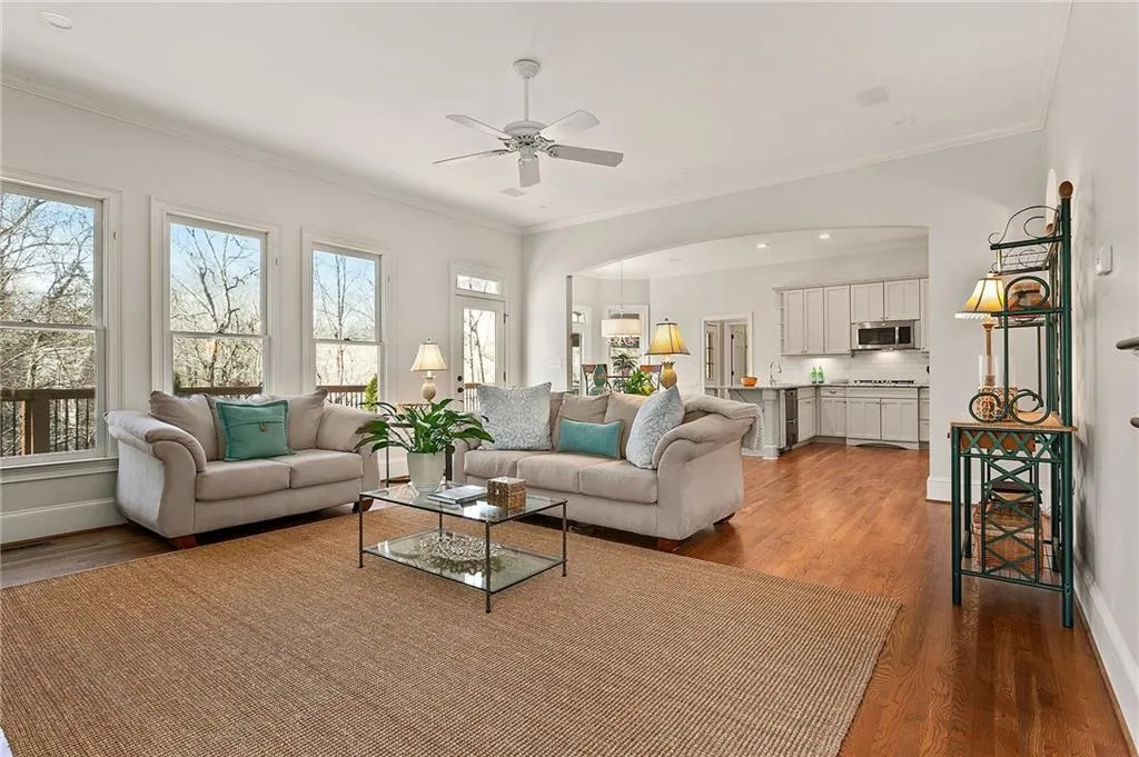 105 Grogans Landing, Sandy Springs, Georgia 30350, 5 Bedrooms Bedrooms, ,4 BathroomsBathrooms,Residential,Sold,105 Grogans Landing,6100063