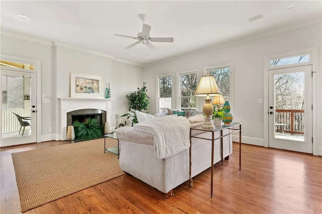 105 Grogans Landing, Sandy Springs, Georgia 30350, 5 Bedrooms Bedrooms, ,4 BathroomsBathrooms,Residential,Sold,105 Grogans Landing,6100063