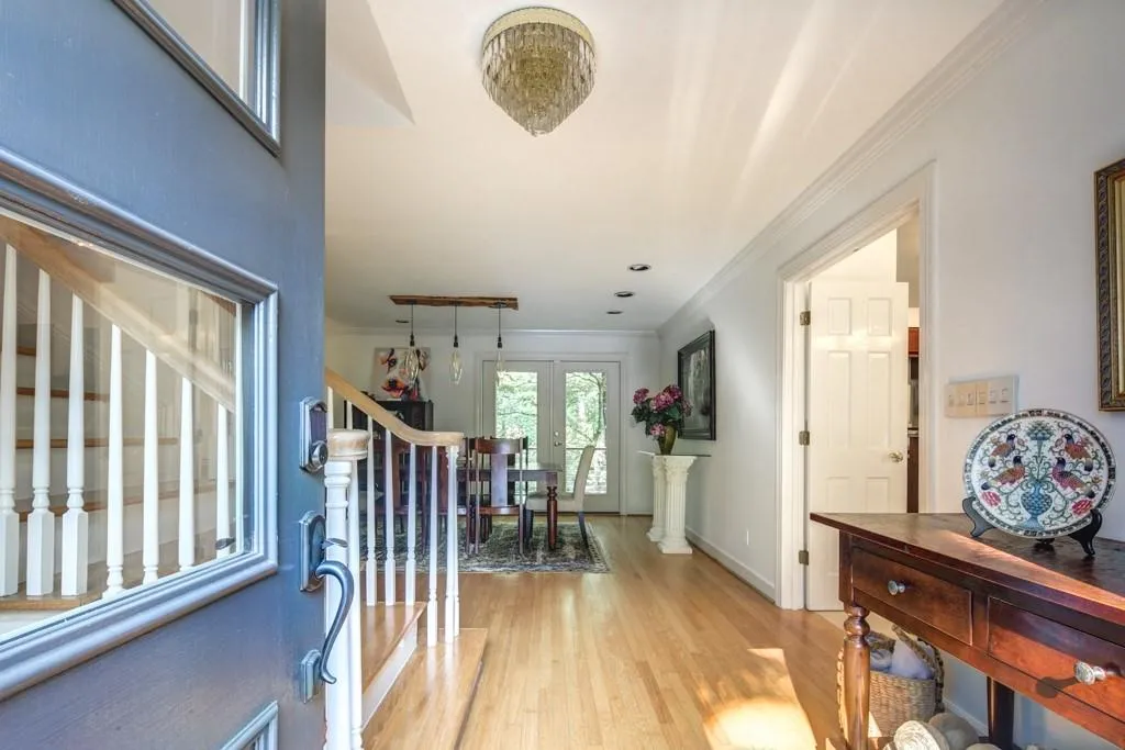 1110 Vernon Springs Court, Sandy Springs, Georgia 30327, 4 Bedrooms Bedrooms, ,3 BathroomsBathrooms,Residential,Sold,1110 Vernon Springs Court,6755194