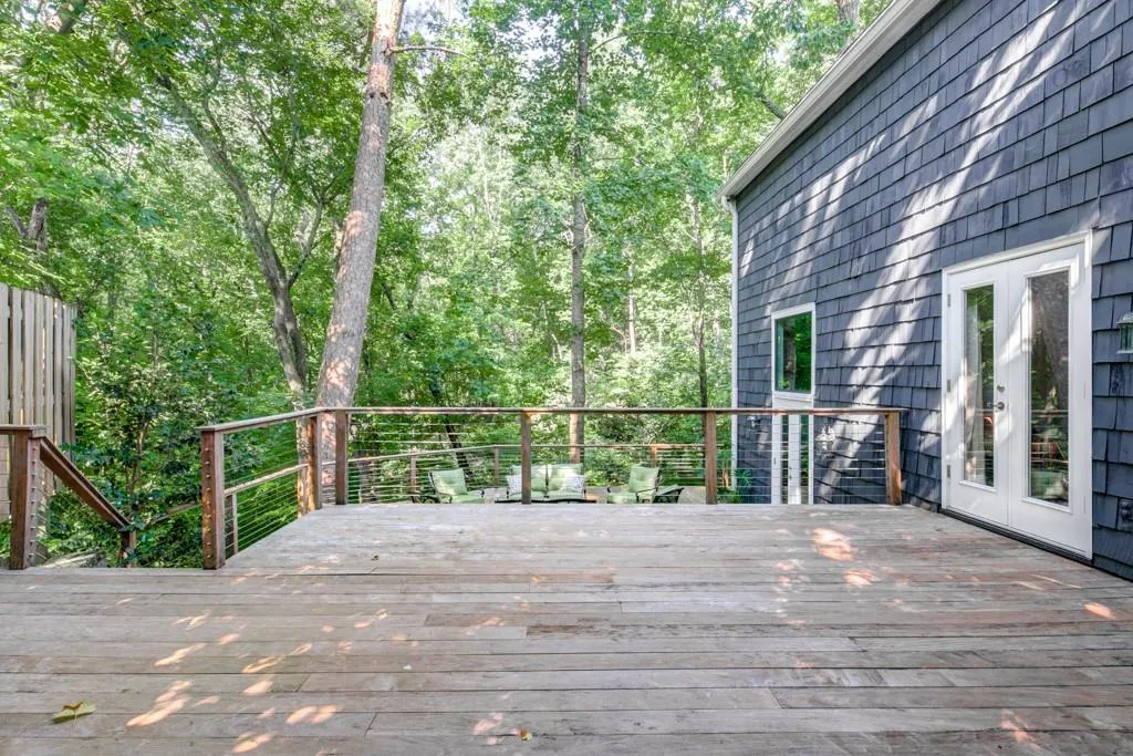 1110 Vernon Springs Court, Sandy Springs, Georgia 30327, 4 Bedrooms Bedrooms, ,3 BathroomsBathrooms,Residential,Sold,1110 Vernon Springs Court,6755194