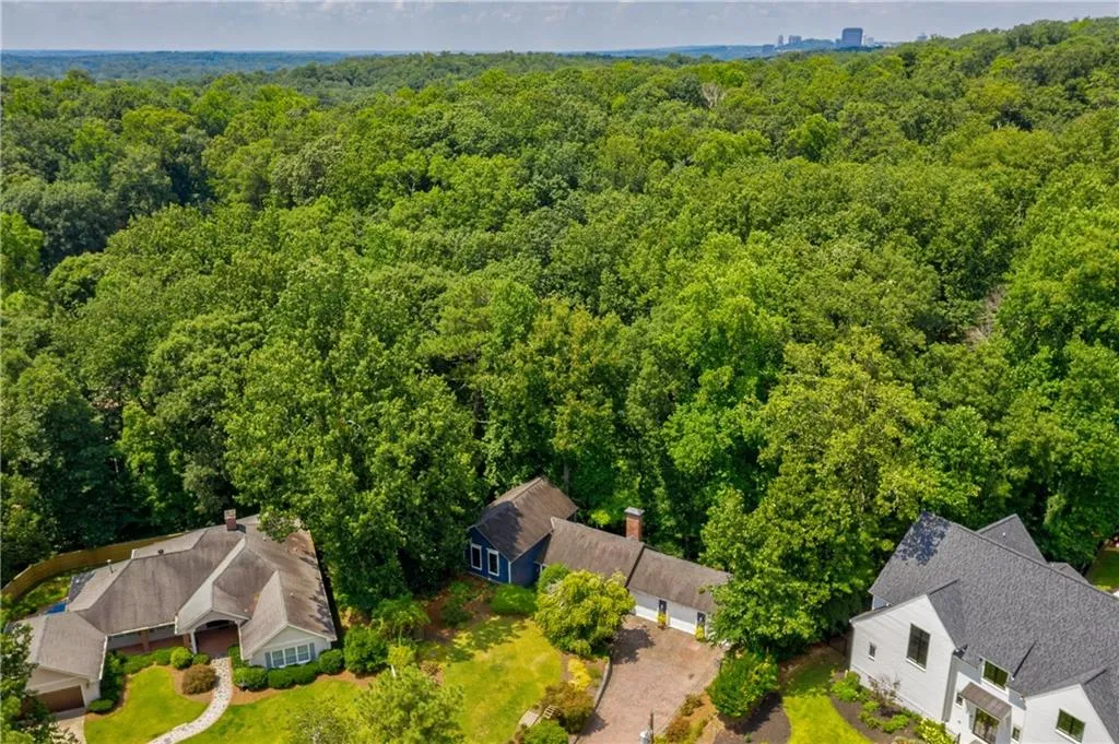 1110 Vernon Springs Court, Sandy Springs, Georgia 30327, 4 Bedrooms Bedrooms, ,3 BathroomsBathrooms,Residential,Sold,1110 Vernon Springs Court,6755194