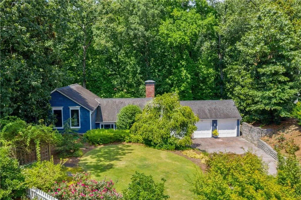 1110 Vernon Springs Court, Sandy Springs, Georgia 30327, 4 Bedrooms Bedrooms, ,3 BathroomsBathrooms,Residential,Sold,1110 Vernon Springs Court,6755194