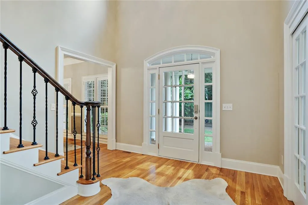 715 Windsor Parkway, Sandy Springs, Georgia 30342, 5 Bedrooms Bedrooms, ,6 BathroomsBathrooms,Residential,Sold,715 Windsor Parkway,7216313