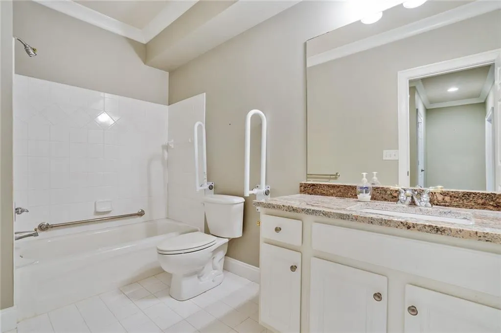 715 Windsor Parkway, Sandy Springs, Georgia 30342, 5 Bedrooms Bedrooms, ,6 BathroomsBathrooms,Residential,Sold,715 Windsor Parkway,7216313