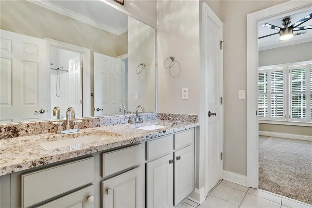 715 Windsor Parkway, Sandy Springs, Georgia 30342, 5 Bedrooms Bedrooms, ,6 BathroomsBathrooms,Residential,Sold,715 Windsor Parkway,7216313