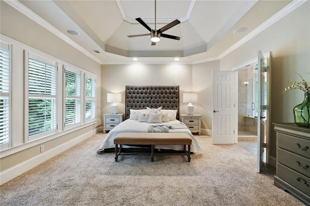 715 Windsor Parkway, Sandy Springs, Georgia 30342, 5 Bedrooms Bedrooms, ,6 BathroomsBathrooms,Residential,Sold,715 Windsor Parkway,7216313