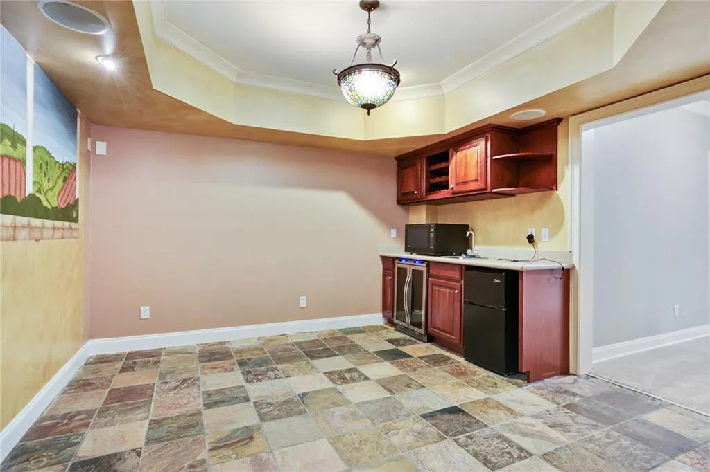 715 Windsor Parkway, Sandy Springs, Georgia 30342, 5 Bedrooms Bedrooms, ,6 BathroomsBathrooms,Residential,Sold,715 Windsor Parkway,7216313
