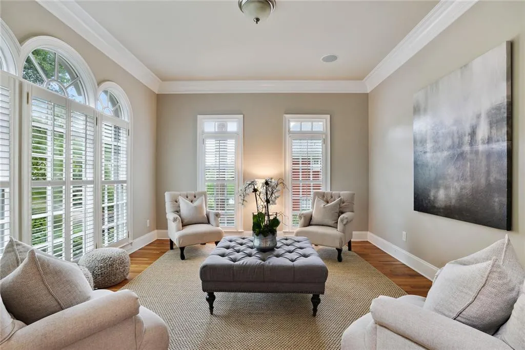 715 Windsor Parkway, Sandy Springs, Georgia 30342, 5 Bedrooms Bedrooms, ,6 BathroomsBathrooms,Residential,Sold,715 Windsor Parkway,7216313