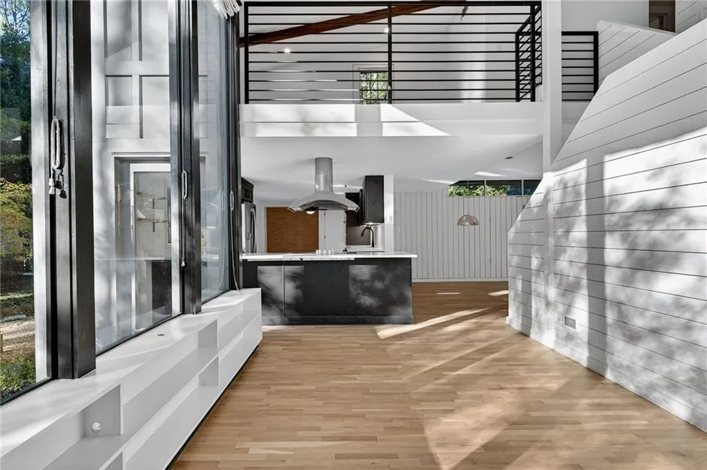 3813 Watkins Place Ne, Brookhaven, Georgia 30319, 5 Bedrooms Bedrooms, ,2 BathroomsBathrooms,Residential,For Sale,3813 Watkins Place Ne,7619654