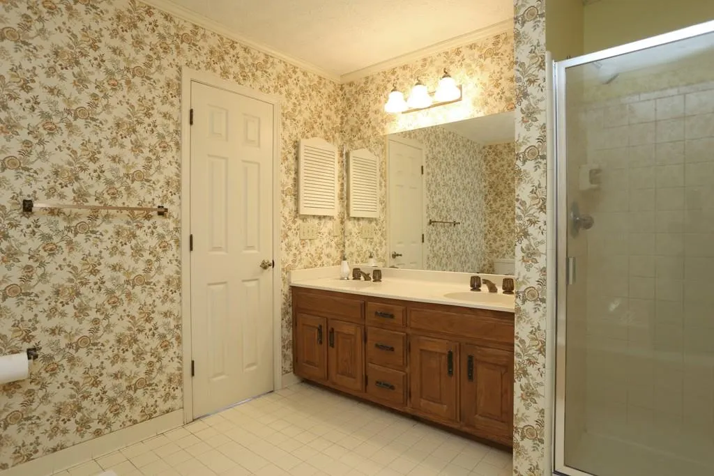 7570 Hunters Woods Drive, Sandy Springs, Georgia 30350, 4 Bedrooms Bedrooms, ,3 BathroomsBathrooms,Residential,Sold,7570 Hunters Woods Drive,5779985 7570 Hunters Woods Drive, Sandy Springs, Georgia 30350, 4 Bedrooms Bedrooms, ,3 BathroomsBathrooms,Residential,Sold,7570 Hunters Woods Drive,5779985