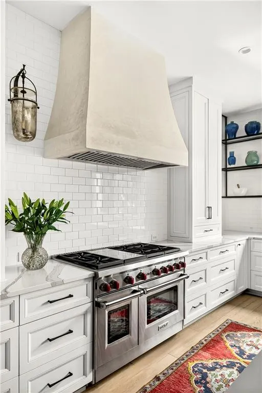 715 Amberidge Trail, Sandy Springs, Georgia 30328, 6 Bedrooms Bedrooms, ,5 BathroomsBathrooms,Residential,For Sale,715 Amberidge Trail,7731076