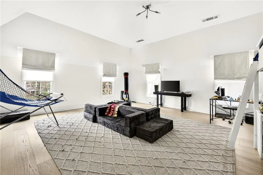 715 Amberidge Trail, Sandy Springs, Georgia 30328, 6 Bedrooms Bedrooms, ,5 BathroomsBathrooms,Residential,For Sale,715 Amberidge Trail,7731076