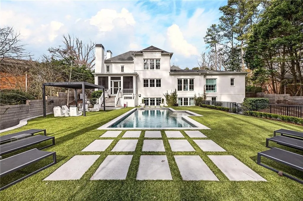 715 Amberidge Trail, Sandy Springs, Georgia 30328, 6 Bedrooms Bedrooms, ,5 BathroomsBathrooms,Residential,For Sale,715 Amberidge Trail,7731076