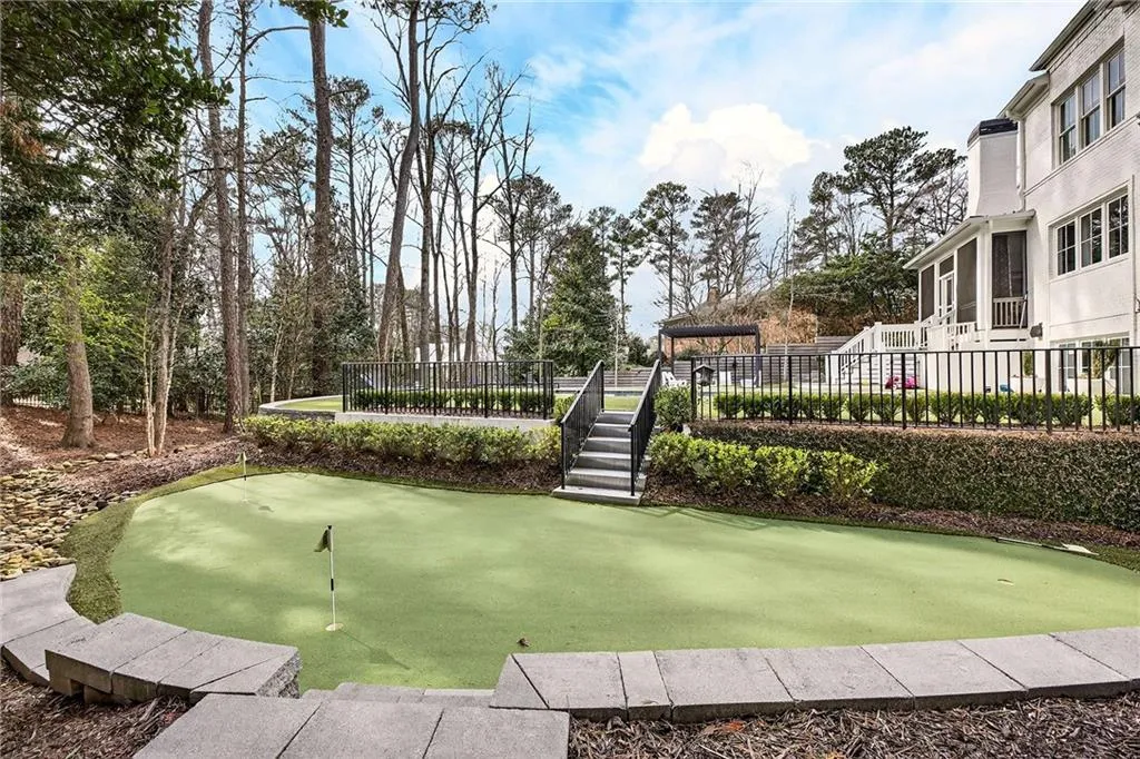 715 Amberidge Trail, Sandy Springs, Georgia 30328, 6 Bedrooms Bedrooms, ,5 BathroomsBathrooms,Residential,For Sale,715 Amberidge Trail,7731076