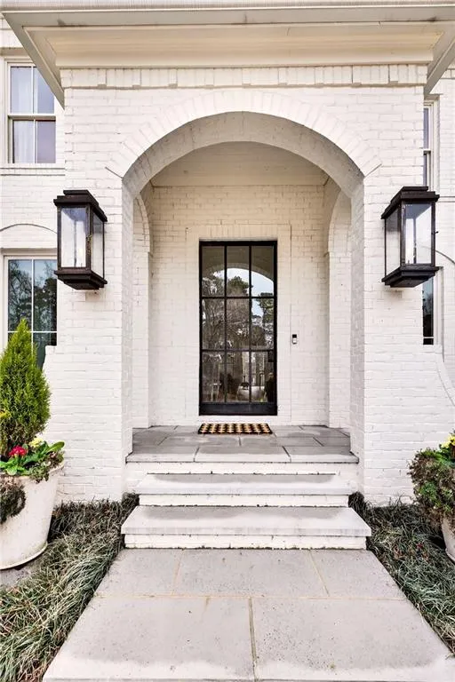 715 Amberidge Trail, Sandy Springs, Georgia 30328, 6 Bedrooms Bedrooms, ,5 BathroomsBathrooms,Residential,For Sale,715 Amberidge Trail,7731076