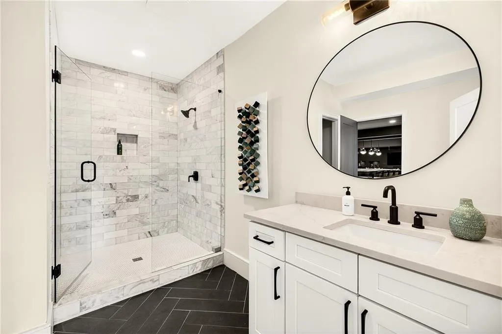 715 Amberidge Trail, Sandy Springs, Georgia 30328, 6 Bedrooms Bedrooms, ,5 BathroomsBathrooms,Residential,For Sale,715 Amberidge Trail,7731076