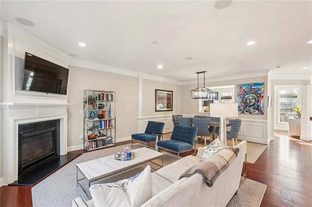 356 Ardmore Court Nw, Atlanta, Georgia 30309, 4 Bedrooms Bedrooms, 0 ,3 BathroomsBathrooms,Residential,Sold,356 Ardmore Court Nw,7711510