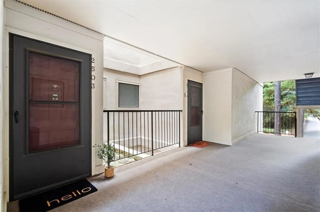 2503 Huntingdon Chase, Atlanta, Georgia 30350, 2 Bedrooms Bedrooms, ,2 BathroomsBathrooms,Residential,Sold,2503 Huntingdon Chase,7416410