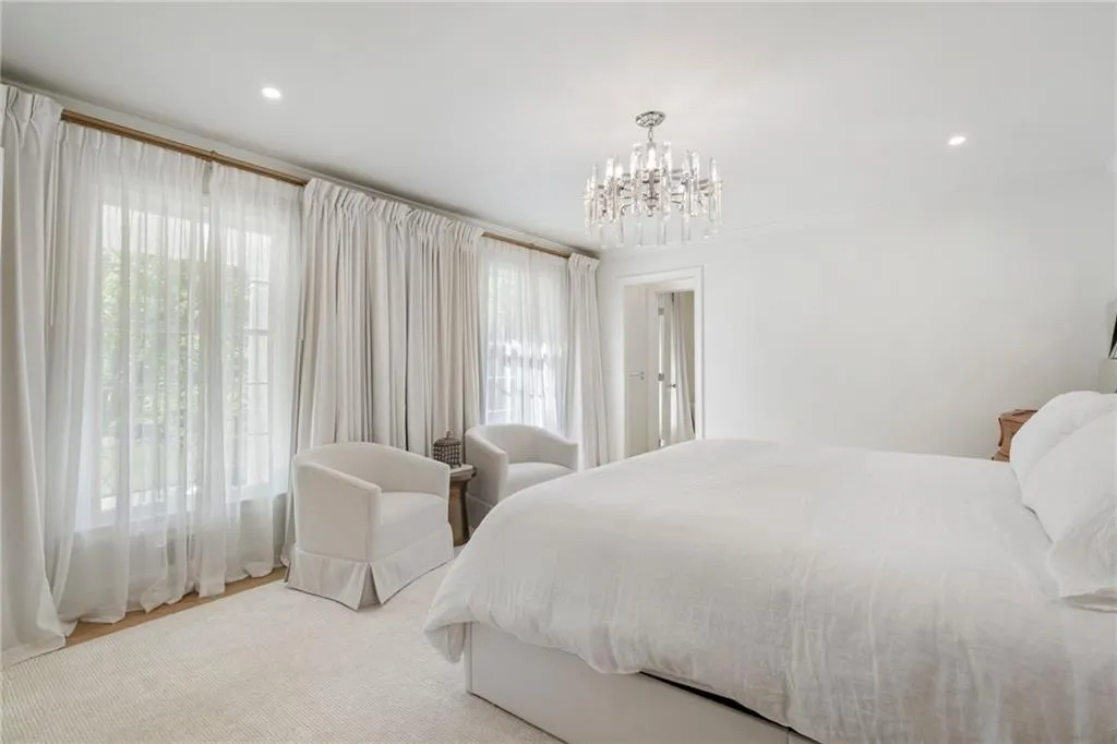 1305 Old Woodbine Road, Atlanta, Georgia 30319, 4 Bedrooms Bedrooms, ,3 BathroomsBathrooms,Residential,Sold,1305 Old Woodbine Road,7559969