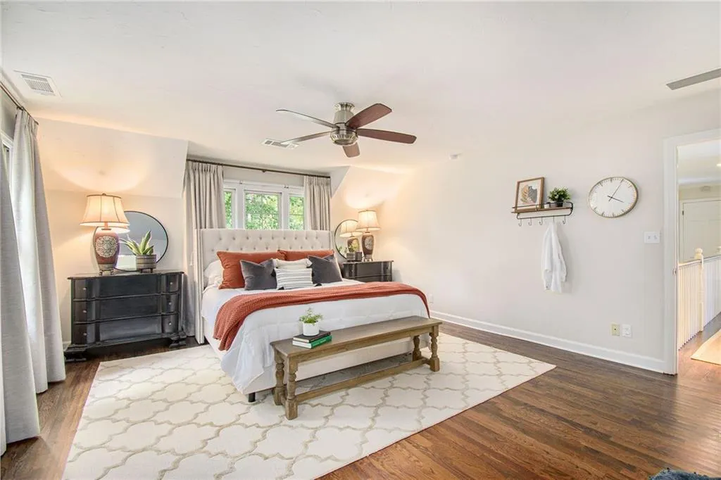 7170 Riverside Way, Sandy Springs, Georgia 30328, 5 Bedrooms Bedrooms, ,3 BathroomsBathrooms,Residential,Sold,7170 Riverside Way,6915596