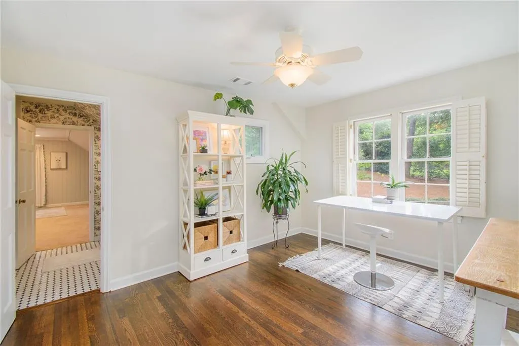 7170 Riverside Way, Sandy Springs, Georgia 30328, 5 Bedrooms Bedrooms, ,3 BathroomsBathrooms,Residential,Sold,7170 Riverside Way,6915596