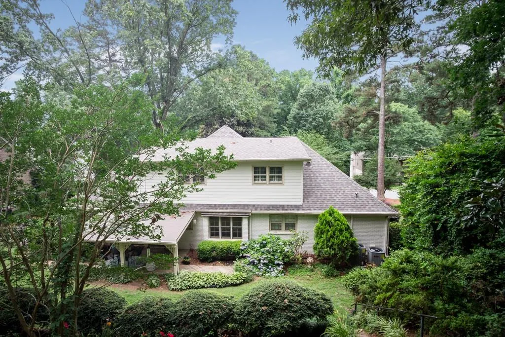 380 Elden Drive Ne, Sandy Springs, Georgia 30342, 4 Bedrooms Bedrooms, ,3 BathroomsBathrooms,Residential,Sold,380 Elden Drive Ne,6573611