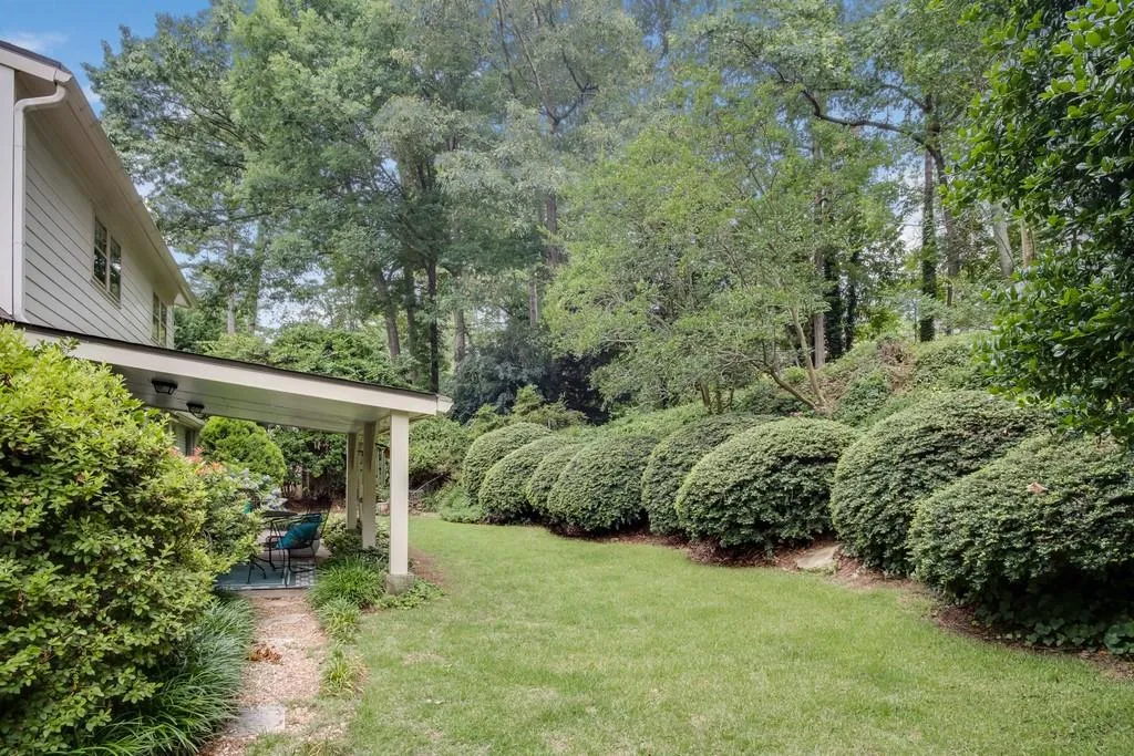 380 Elden Drive Ne, Sandy Springs, Georgia 30342, 4 Bedrooms Bedrooms, ,3 BathroomsBathrooms,Residential,Sold,380 Elden Drive Ne,6573611