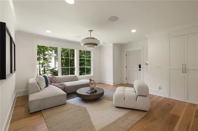1155 Peachtree Battle Avenue Nw, Atlanta, Georgia 30327, 5 Bedrooms Bedrooms, ,4 BathroomsBathrooms,Residential,For Sale,1155 Peachtree Battle Avenue Nw,7664071