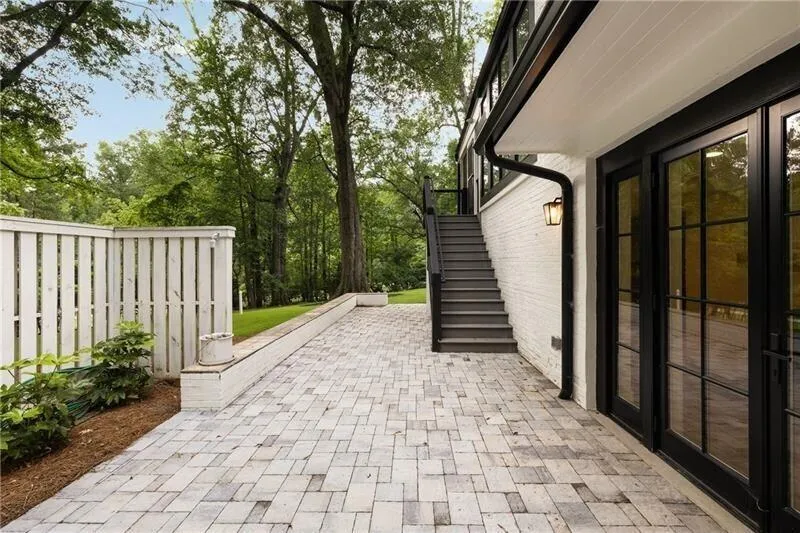 1155 Peachtree Battle Avenue Nw, Atlanta, Georgia 30327, 5 Bedrooms Bedrooms, ,4 BathroomsBathrooms,Residential,For Sale,1155 Peachtree Battle Avenue Nw,7664071