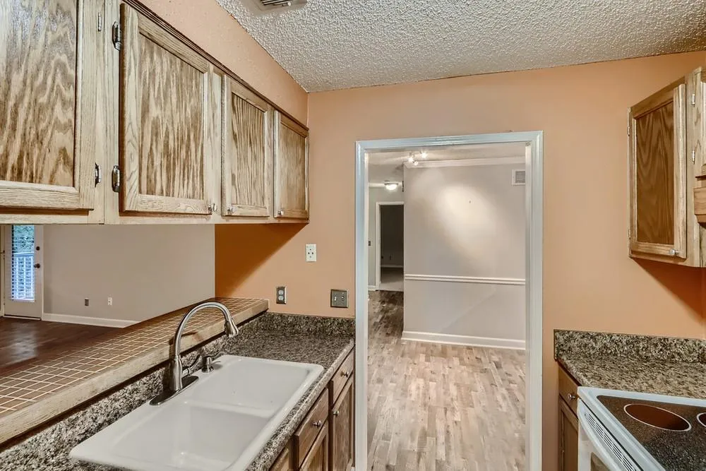 107 Barrington Hills Drive, Sandy Springs, Georgia 30350, 2 Bedrooms Bedrooms, ,2 BathroomsBathrooms,Residential,Sold,107 Barrington Hills Drive,6964849