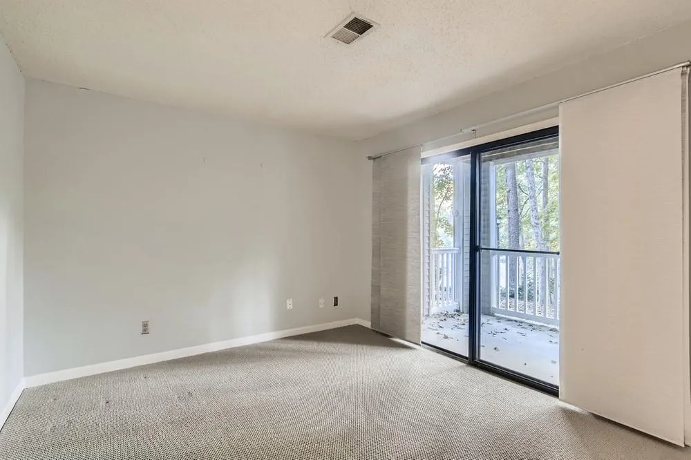 107 Barrington Hills Drive, Sandy Springs, Georgia 30350, 2 Bedrooms Bedrooms, ,2 BathroomsBathrooms,Residential,Sold,107 Barrington Hills Drive,6964849