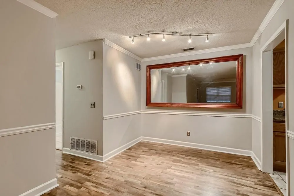 107 Barrington Hills Drive, Sandy Springs, Georgia 30350, 2 Bedrooms Bedrooms, ,2 BathroomsBathrooms,Residential,Sold,107 Barrington Hills Drive,6964849