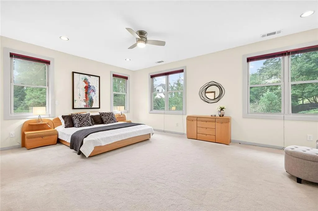 4812 Nw Lake Forrest Drive Nw, Sandy Springs, Georgia 30342, 6 Bedrooms Bedrooms, ,4 BathroomsBathrooms,Residential,For Sale,4812 Nw Lake Forrest Drive Nw,7663008