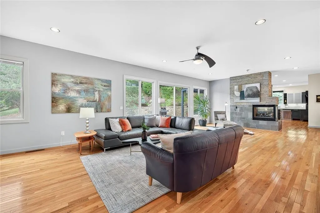 Open, bright living spaces