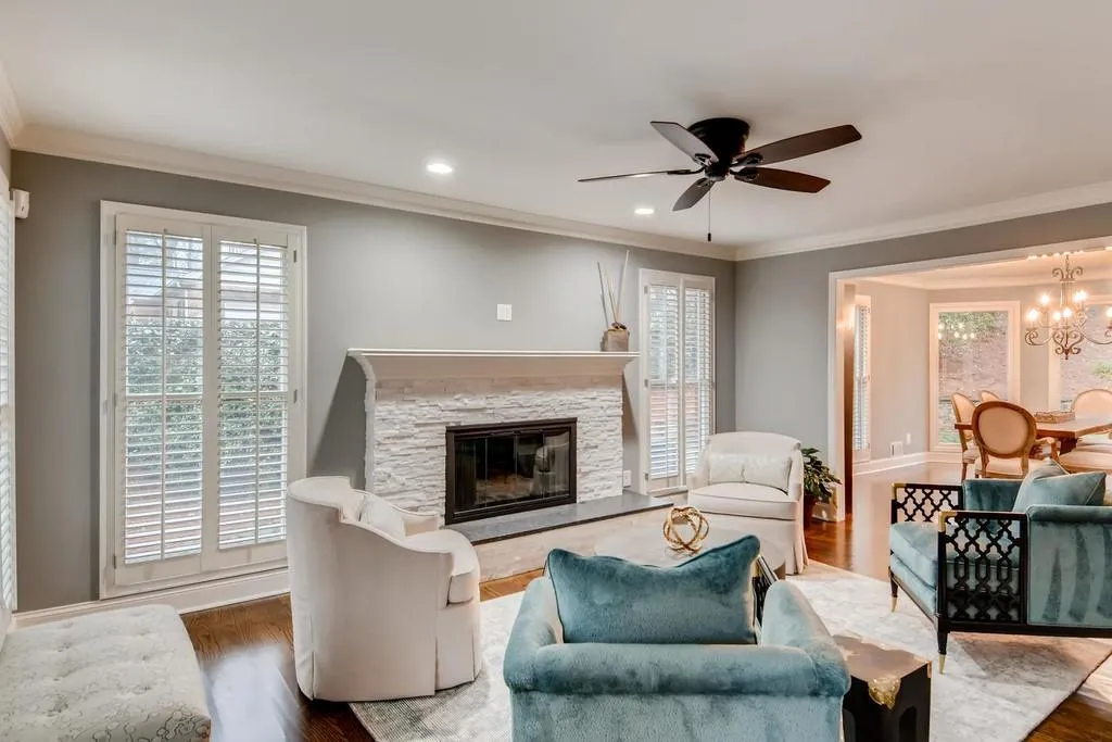 2570 Spalding Drive, Atlanta, Georgia 30350, 6 Bedrooms Bedrooms, ,4 BathroomsBathrooms,Residential,Sold,2570 Spalding Drive,6683148