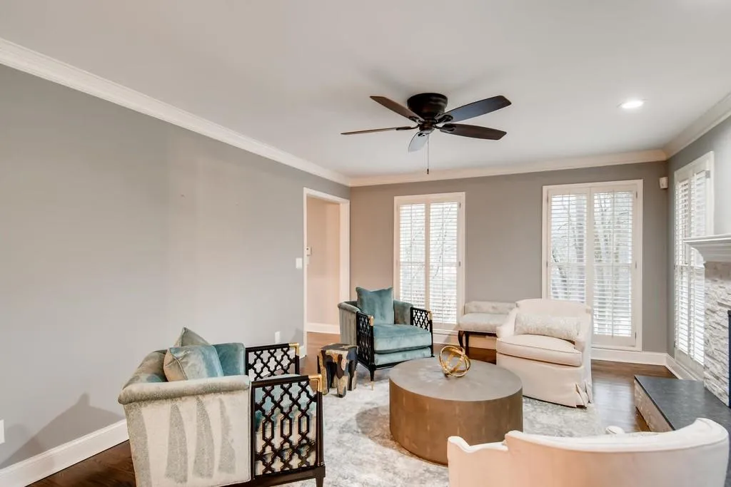 2570 Spalding Drive, Atlanta, Georgia 30350, 6 Bedrooms Bedrooms, ,4 BathroomsBathrooms,Residential,Sold,2570 Spalding Drive,6683148
