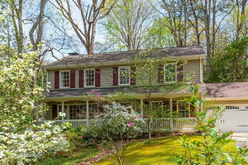 6795 Brandon Mill Road, Atlanta, Georgia 30328, 3 Bedrooms Bedrooms, ,2 BathroomsBathrooms,Residential,For Sale,6795 Brandon Mill Road,7617270