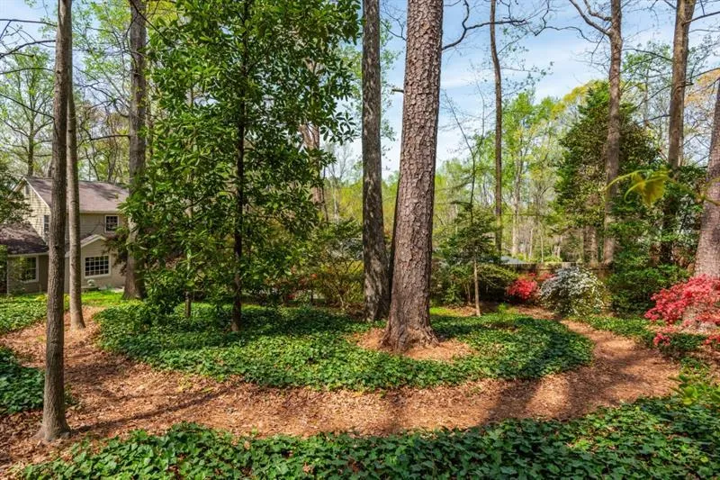6795 Brandon Mill Road, Atlanta, Georgia 30328, 3 Bedrooms Bedrooms, ,2 BathroomsBathrooms,Residential,For Sale,6795 Brandon Mill Road,7617270