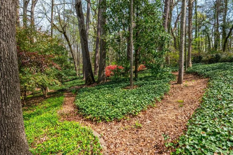 6795 Brandon Mill Road, Atlanta, Georgia 30328, 3 Bedrooms Bedrooms, ,2 BathroomsBathrooms,Residential,For Sale,6795 Brandon Mill Road,7617270