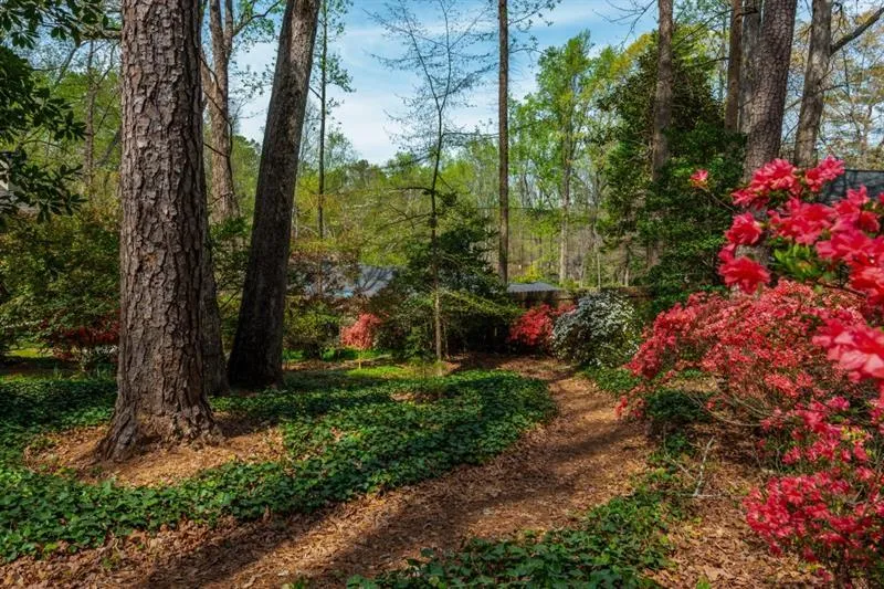 6795 Brandon Mill Road, Atlanta, Georgia 30328, 3 Bedrooms Bedrooms, ,2 BathroomsBathrooms,Residential,For Sale,6795 Brandon Mill Road,7617270