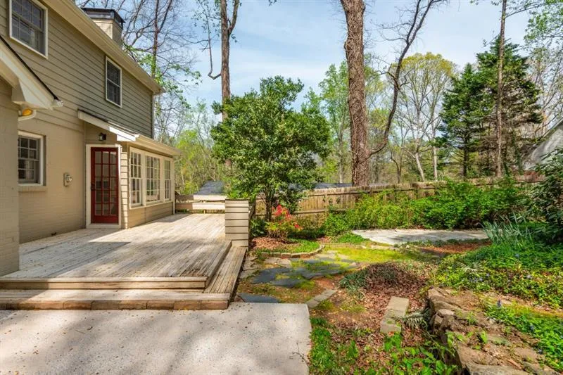 6795 Brandon Mill Road, Atlanta, Georgia 30328, 3 Bedrooms Bedrooms, ,2 BathroomsBathrooms,Residential,For Sale,6795 Brandon Mill Road,7617270
