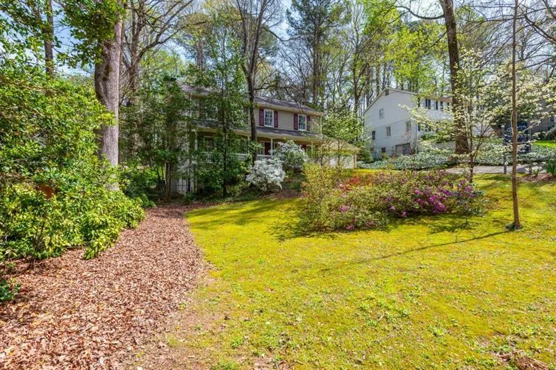 6795 Brandon Mill Road, Atlanta, Georgia 30328, 3 Bedrooms Bedrooms, ,2 BathroomsBathrooms,Residential,For Sale,6795 Brandon Mill Road,7617270