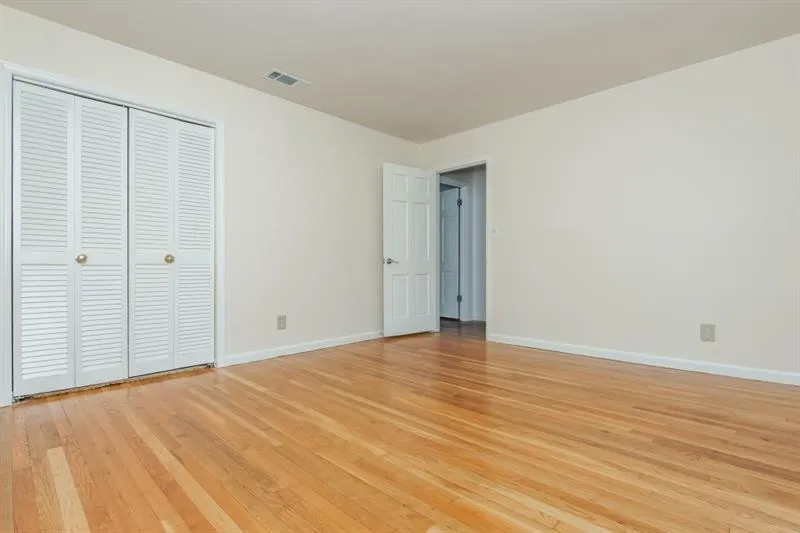 6795 Brandon Mill Road, Atlanta, Georgia 30328, 3 Bedrooms Bedrooms, ,2 BathroomsBathrooms,Residential,For Sale,6795 Brandon Mill Road,7617270